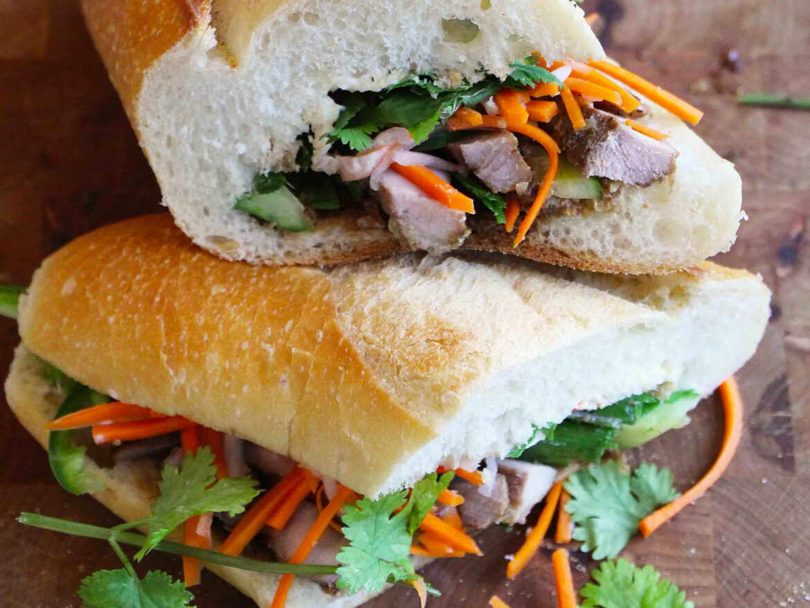 Recipe: Bánh mì thịt nướng (Vietnamese sandwich with grilled pork chop)