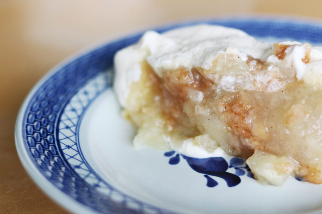 Recipe: Danish Æblekage - Traditional Danish apple dessert