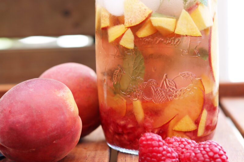 Recipe: Sparkling iced tea with peach and raspberries