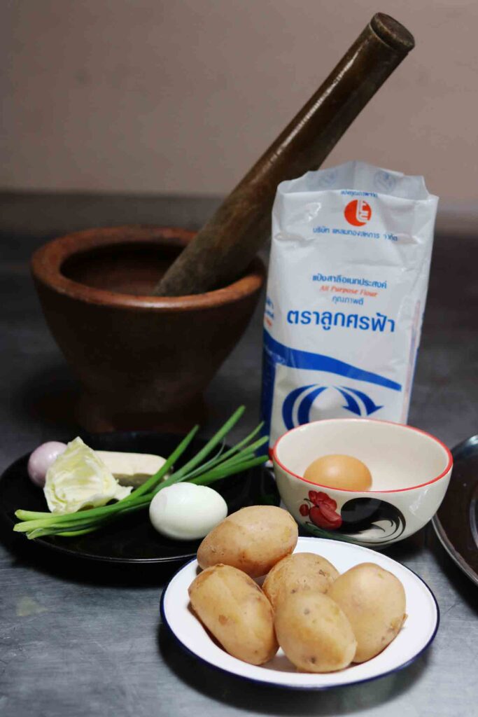Recipe: Burmese Potato dumplings (aloo ket tha late kyaw)