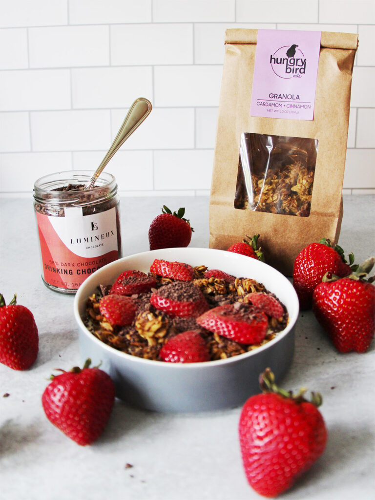 Recipe: Greek yogurt with strawberries, granola and chocolate